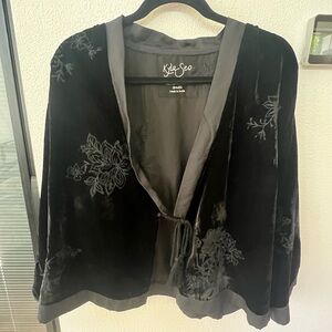 Kyla Seo Women's Black Velvet Embroidered Jacket